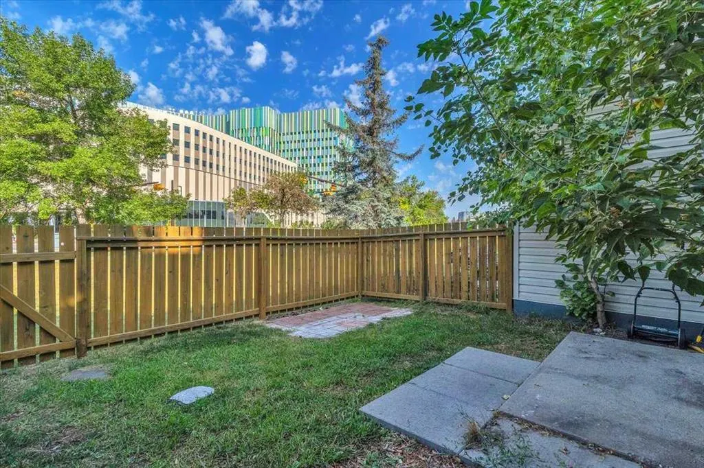 1540 29 Street NW, #1101