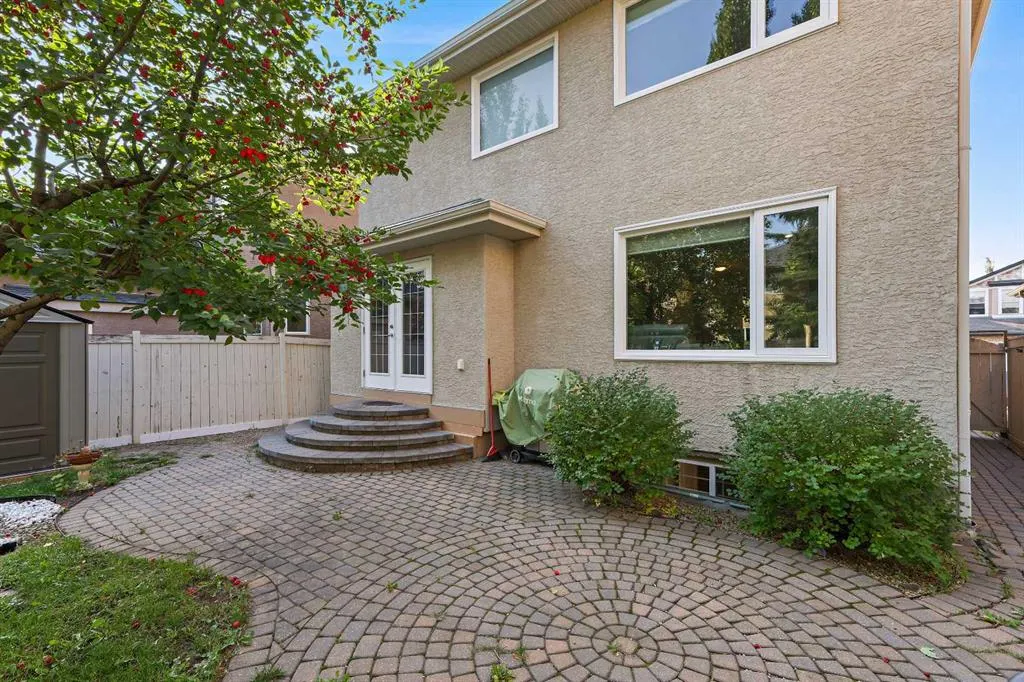125 Everwillow Close SW