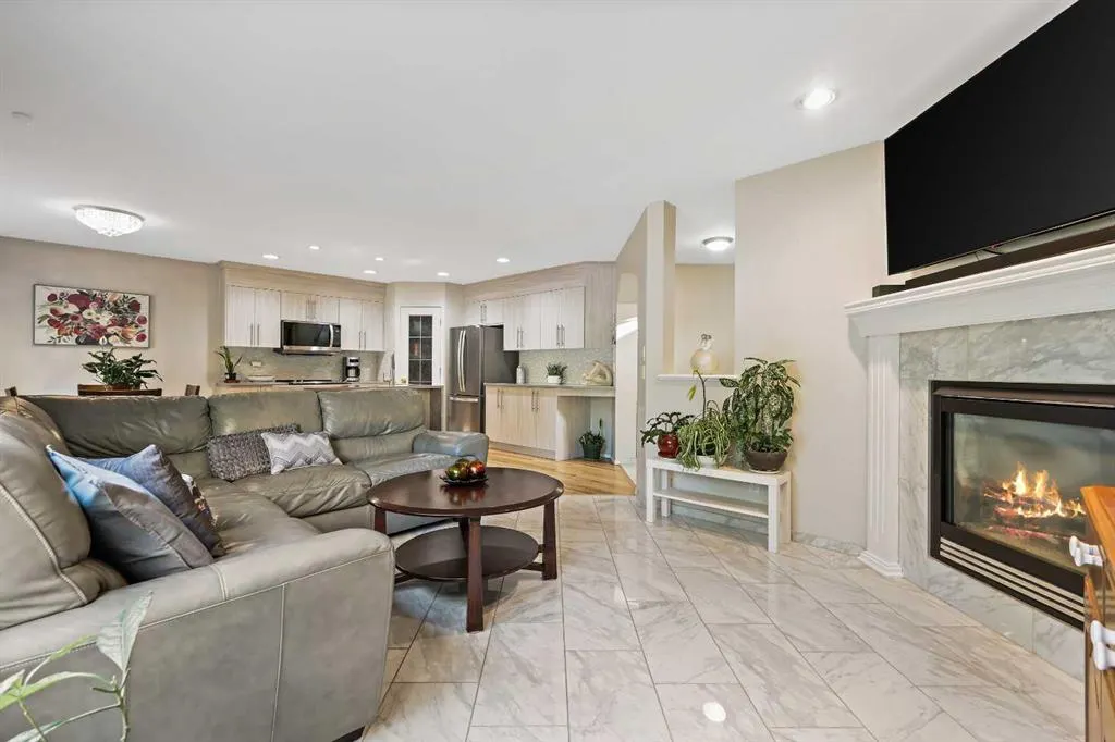 125 Everwillow Close SW