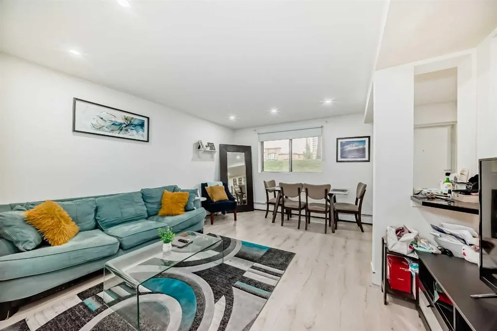 1113 37 Street SW, #101