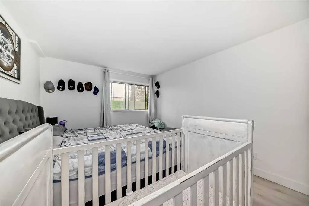 1113 37 Street SW, #101