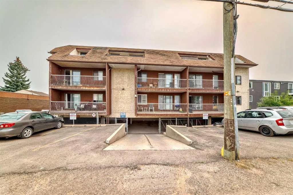 1113 37 Street SW, #101