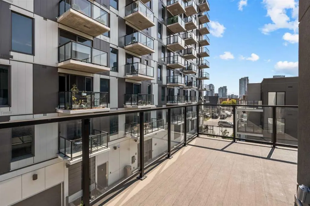 455 1 Avenue NE, #304