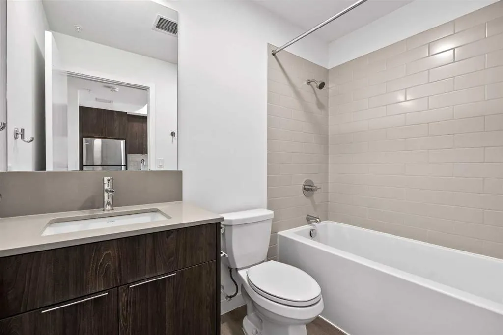 455 1 Avenue NE, #304