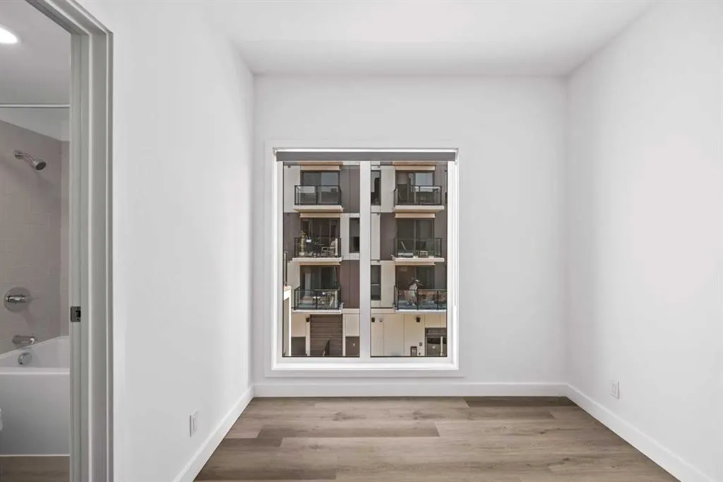 455 1 Avenue NE, #304
