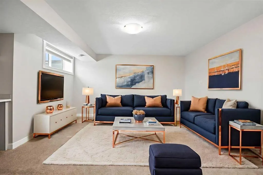 66 Skyview Parade NE