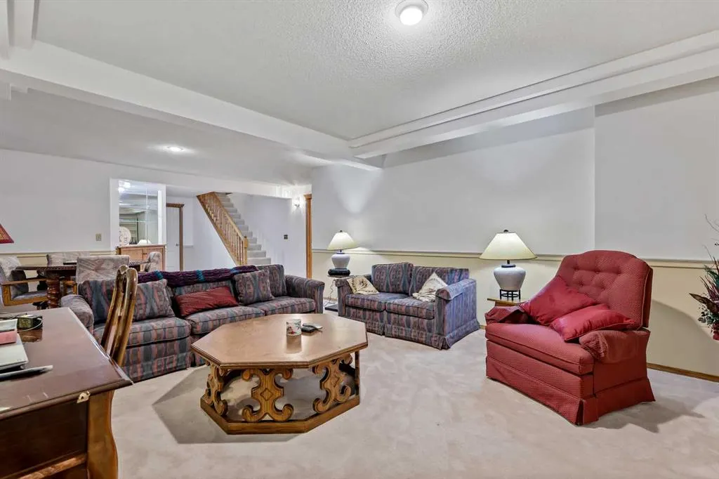 3 Pump Hill Landing SW
