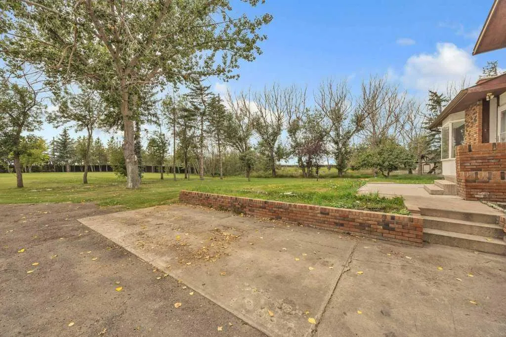 40 Pleasant Range Place