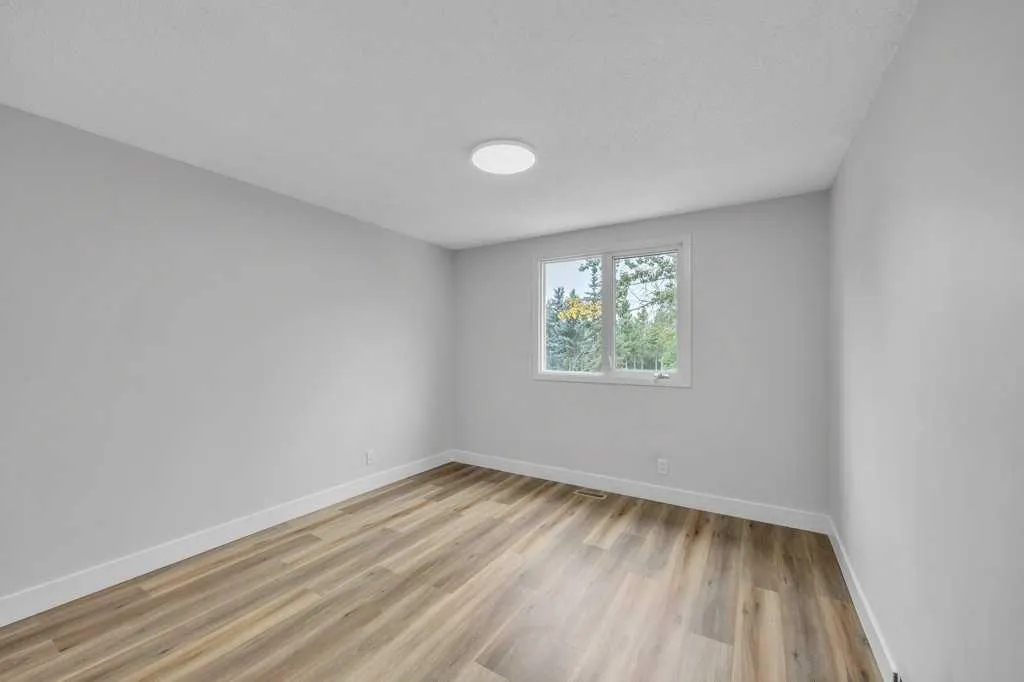 40 Pleasant Range Place