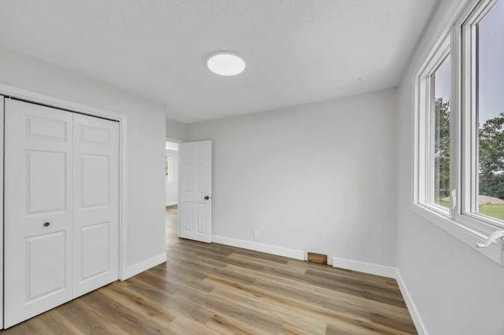 40 Pleasant Range Place