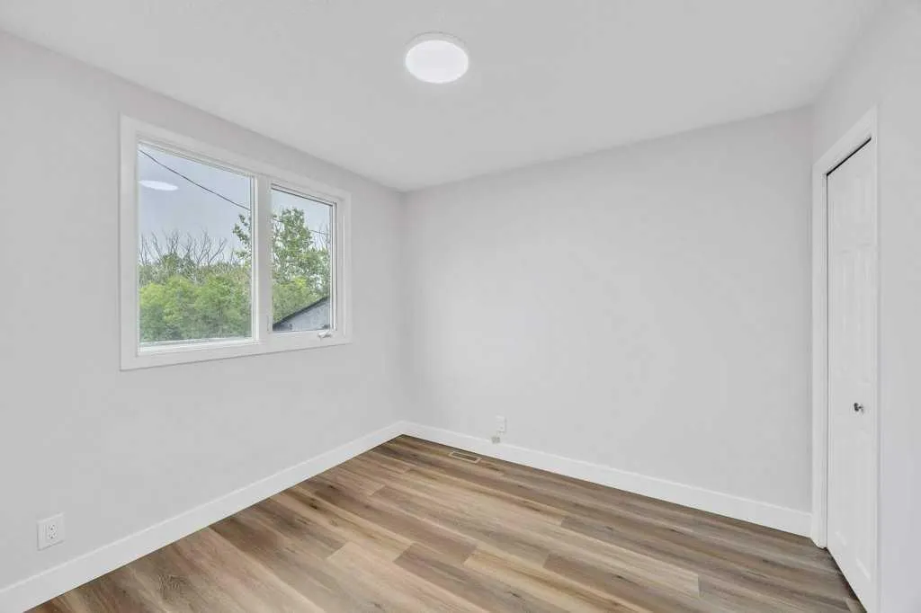 40 Pleasant Range Place
