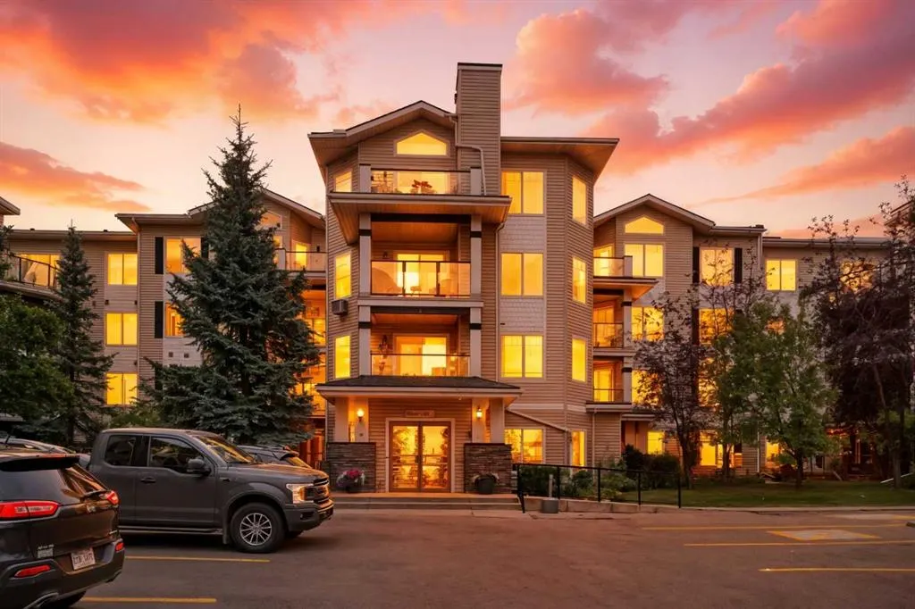 345 Rocky Vista Park NW, #105