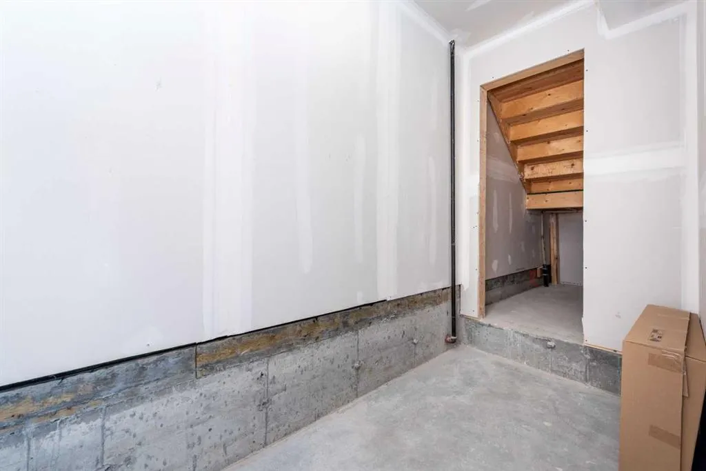 32 Red Embers Parade NE, #310