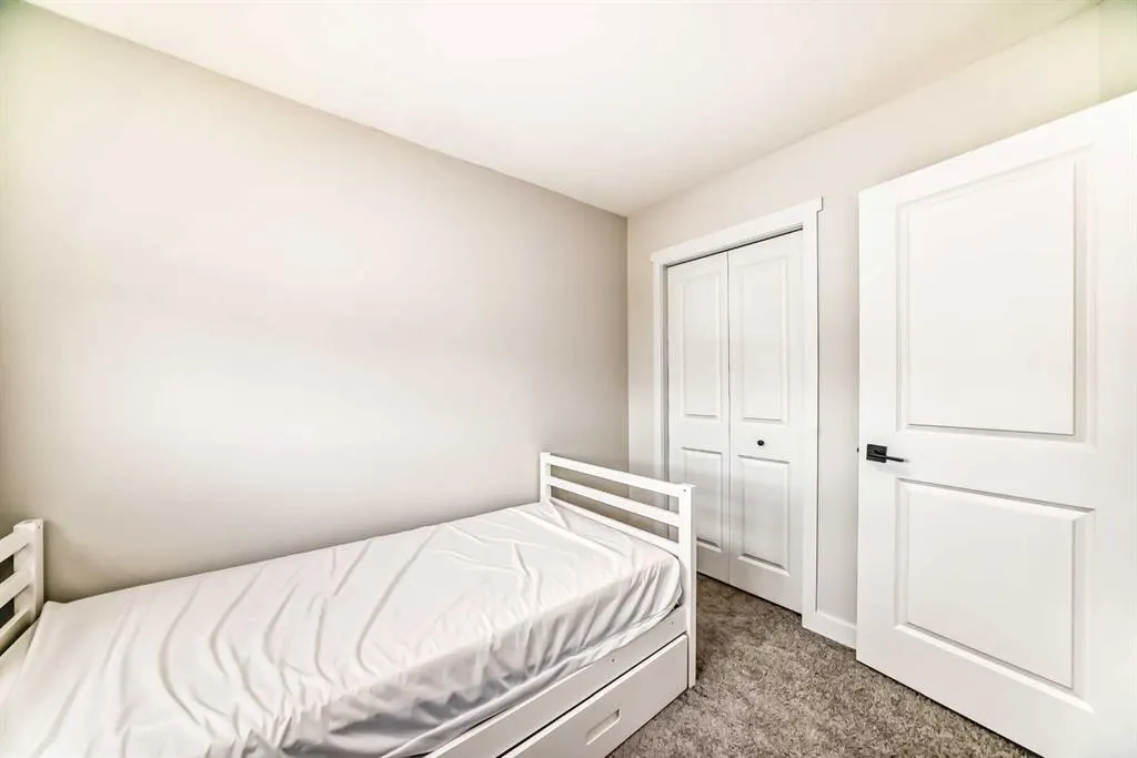 95 Heirloom Boulevard SE