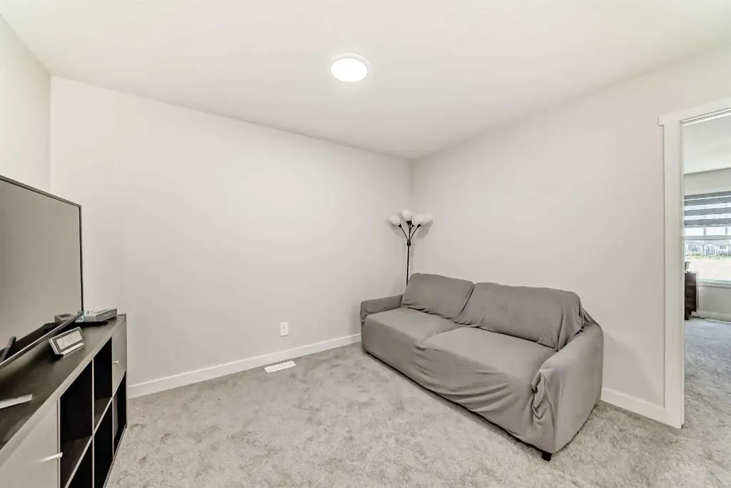 95 Heirloom Boulevard SE