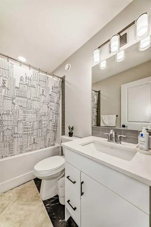95 Heirloom Boulevard SE