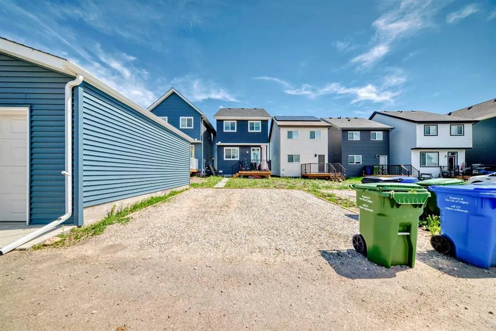 95 Heirloom Boulevard SE
