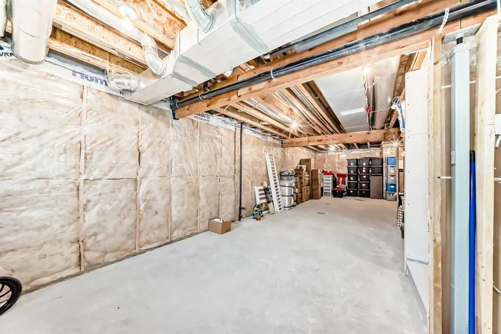 95 Heirloom Boulevard SE