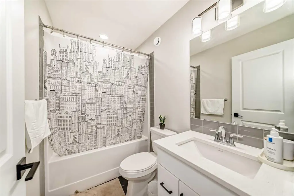 95 Heirloom Boulevard SE