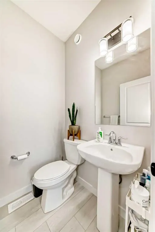 95 Heirloom Boulevard SE