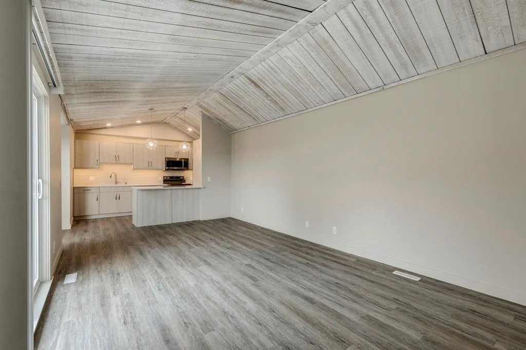 13104 Elbow Drive SW, #1104