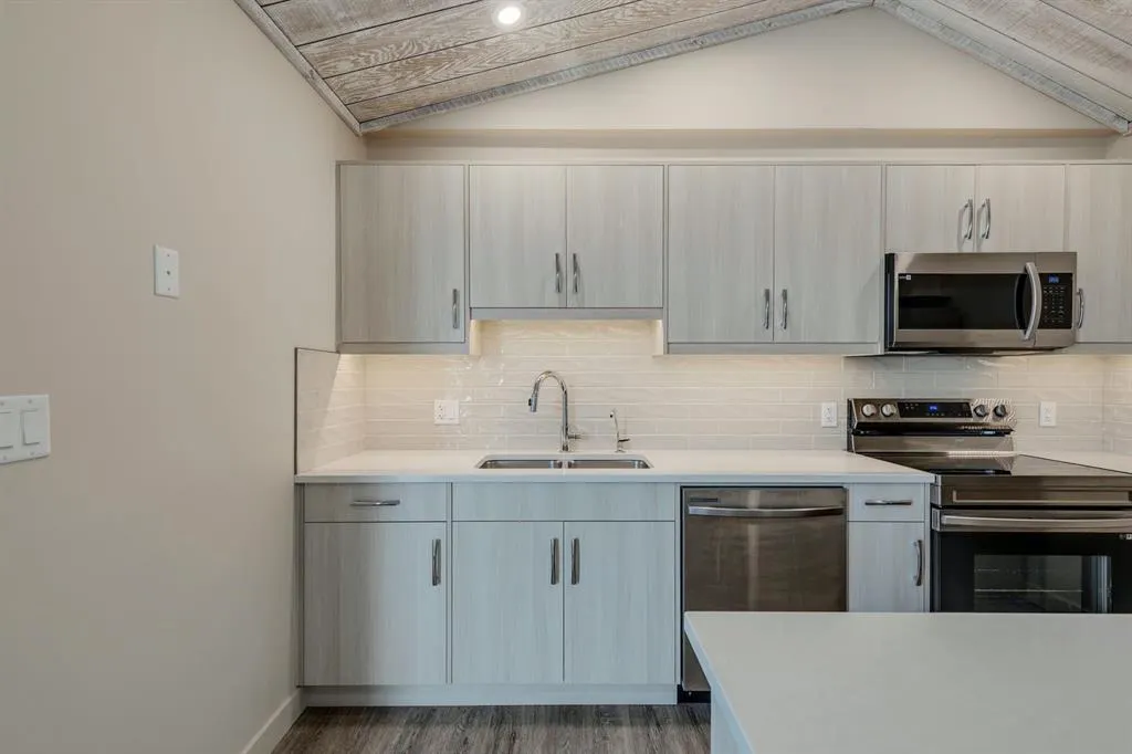 13104 Elbow Drive SW, #1104