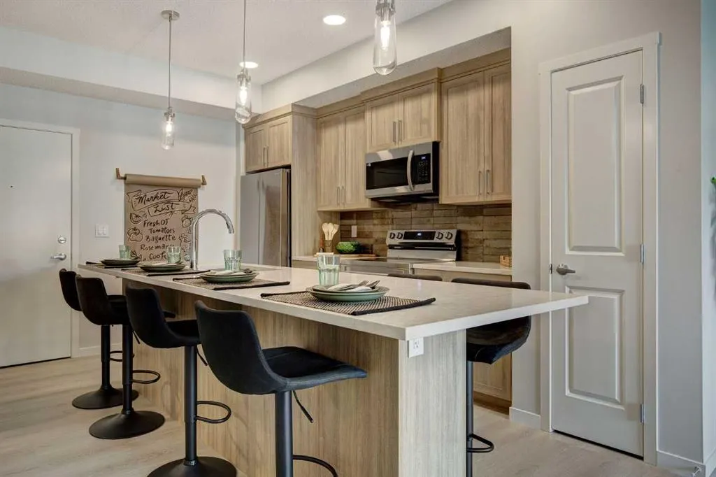 245 Edith Place NW, #409
