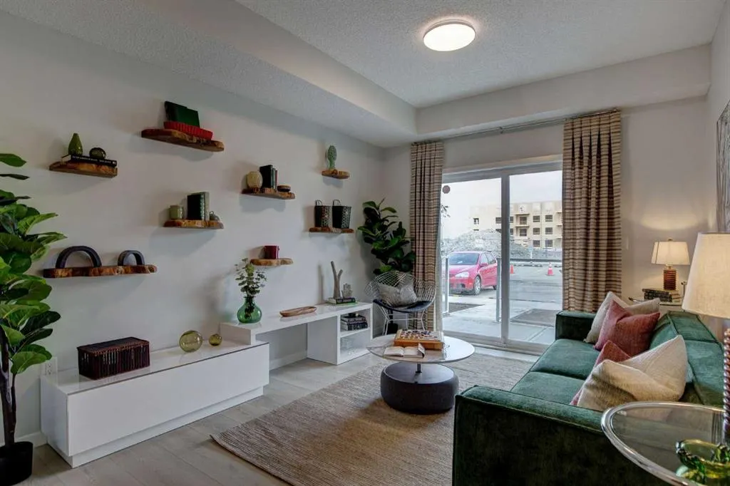 245 Edith Place NW, #409