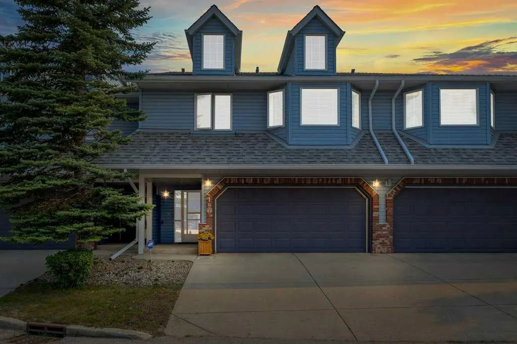 180 Valley Ridge Heights NW