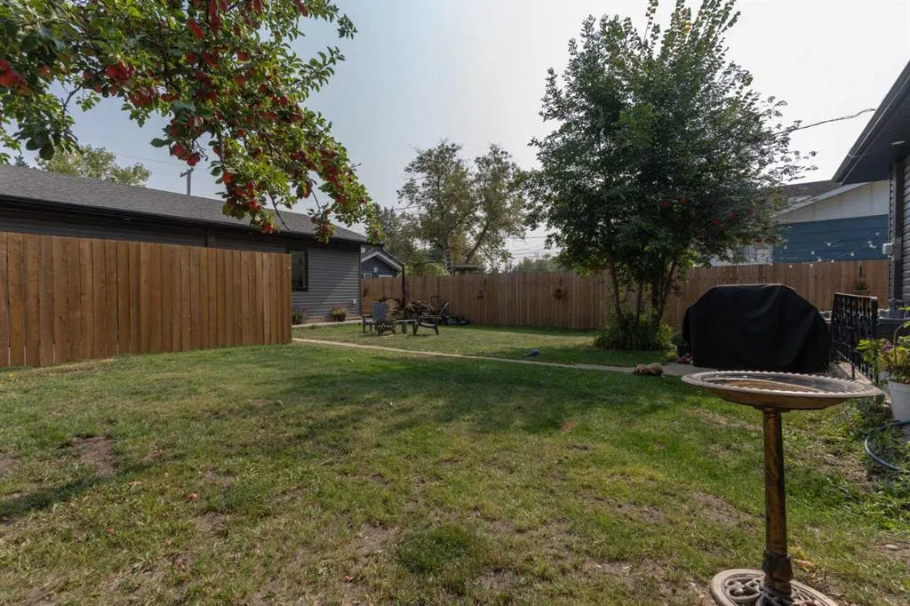 4715 47 Street