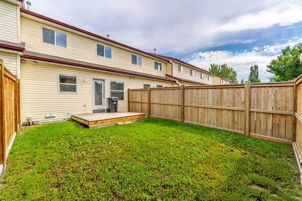 1403 Eagleview Place NW