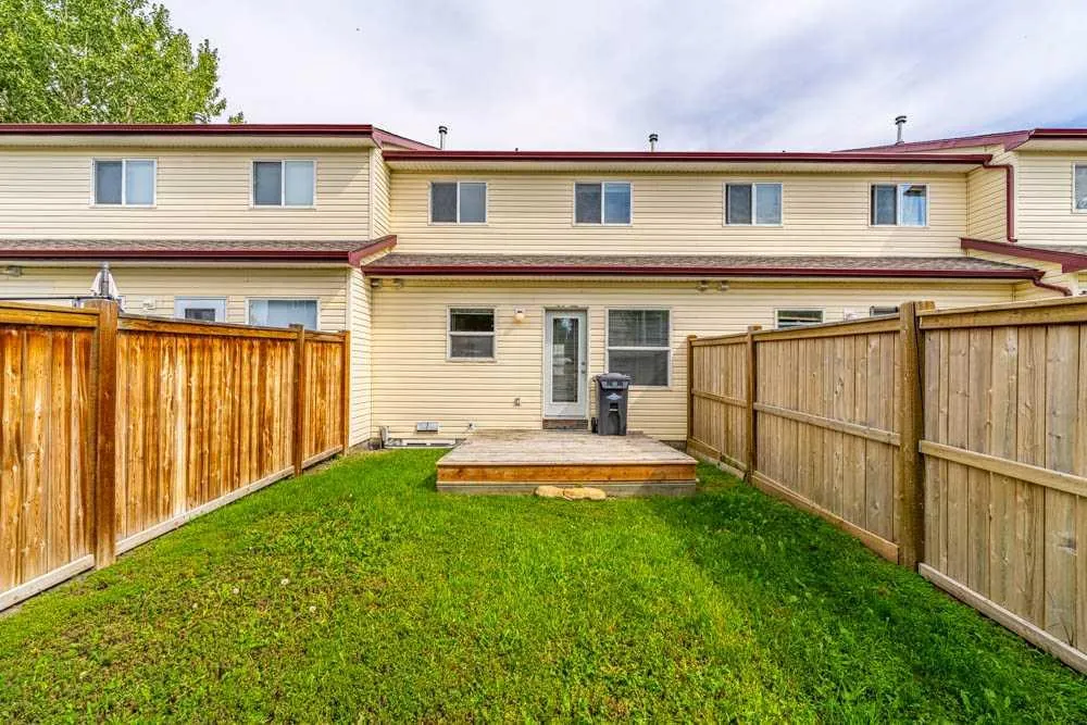 1403 Eagleview Place NW