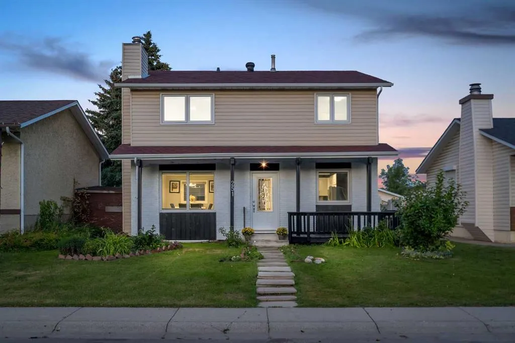 251 Rundlecairn Road NE