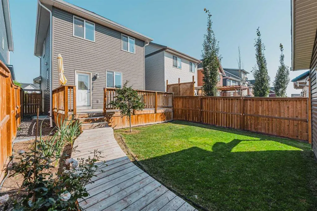 329 south point Green SW