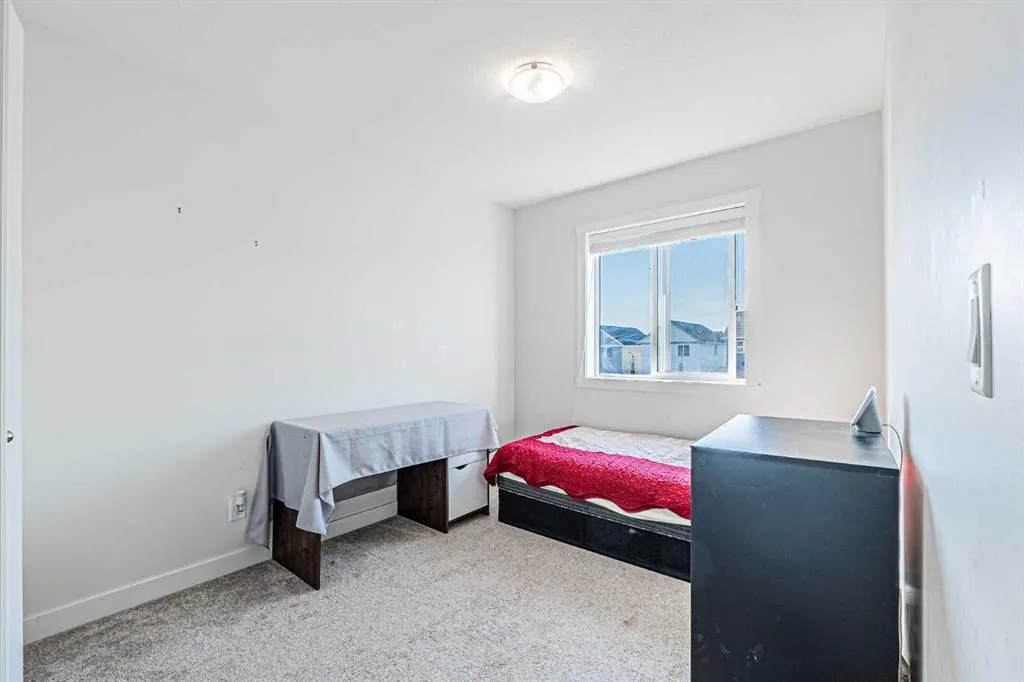 329 south point Green SW