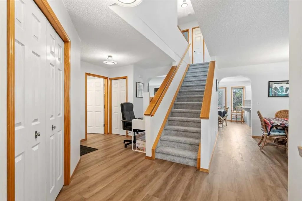 39 Arbour Wood Close NW