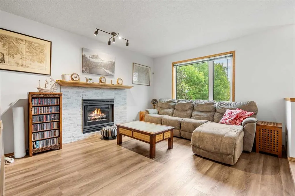 39 Arbour Wood Close NW
