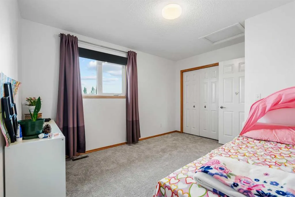 39 Arbour Wood Close NW