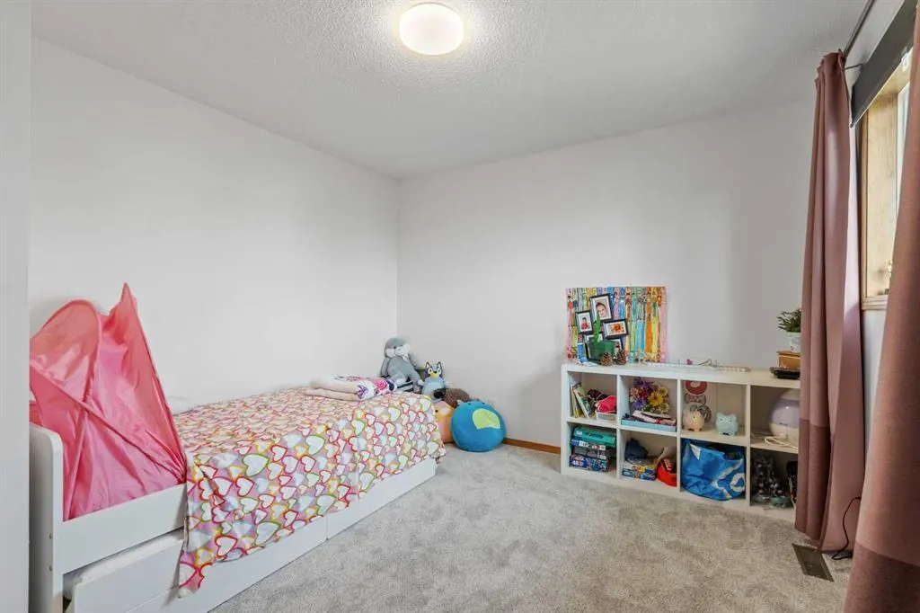39 Arbour Wood Close NW