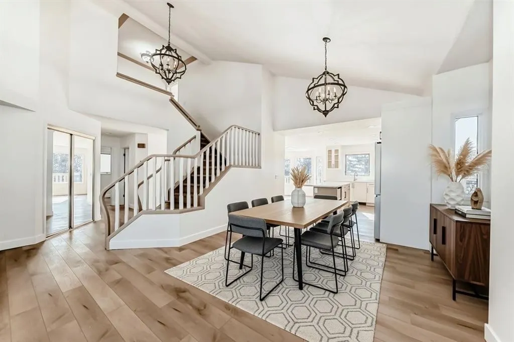 118 Signature Close SW