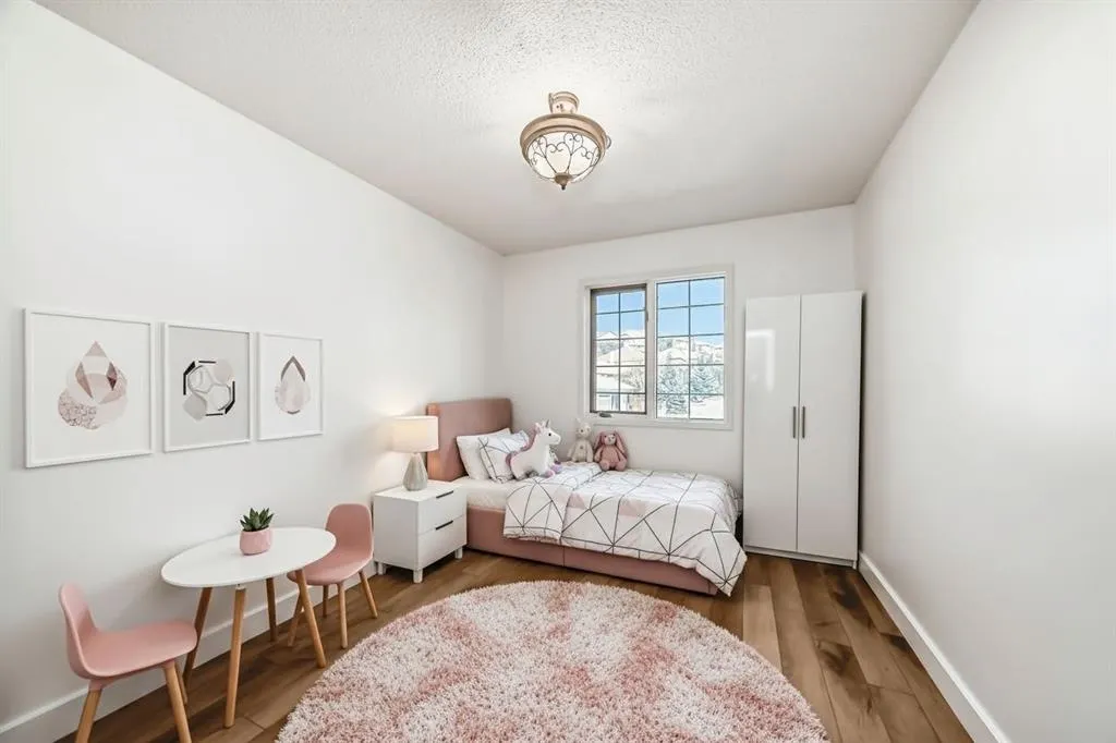 118 Signature Close SW