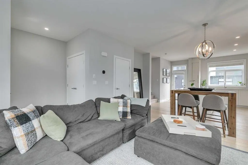 805 Sage Meadows Gardens NW