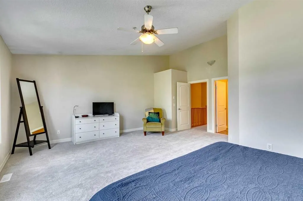 1729 34 Avenue SW, #6