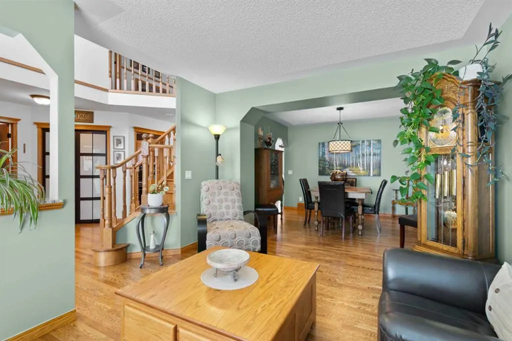 103 Diamond Court SE