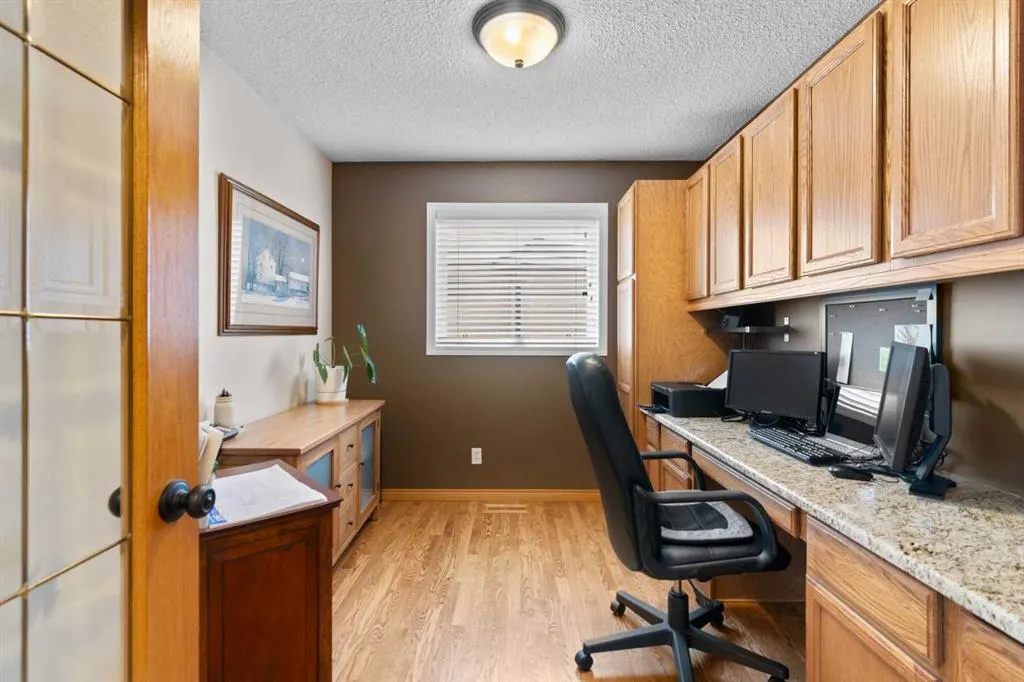 103 Diamond Court SE