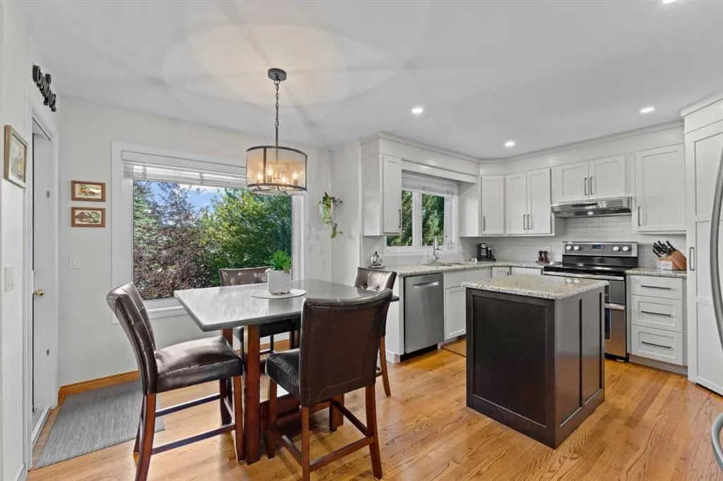103 Diamond Court SE