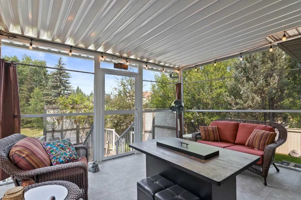103 Diamond Court SE