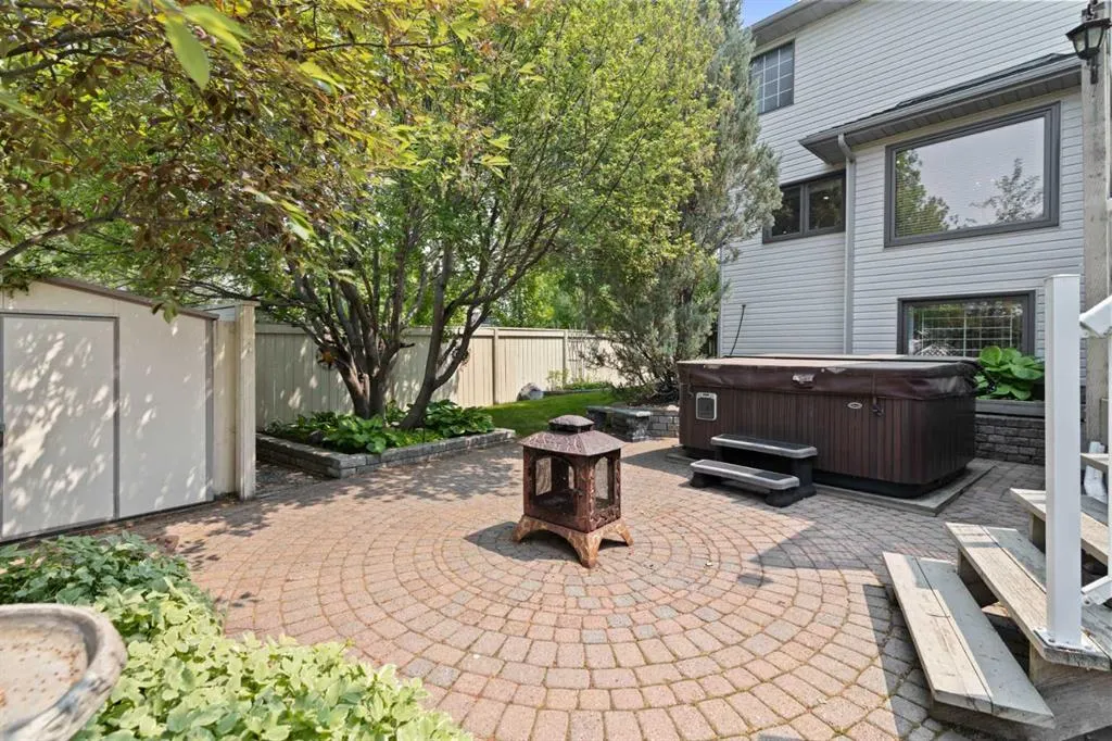 103 Diamond Court SE
