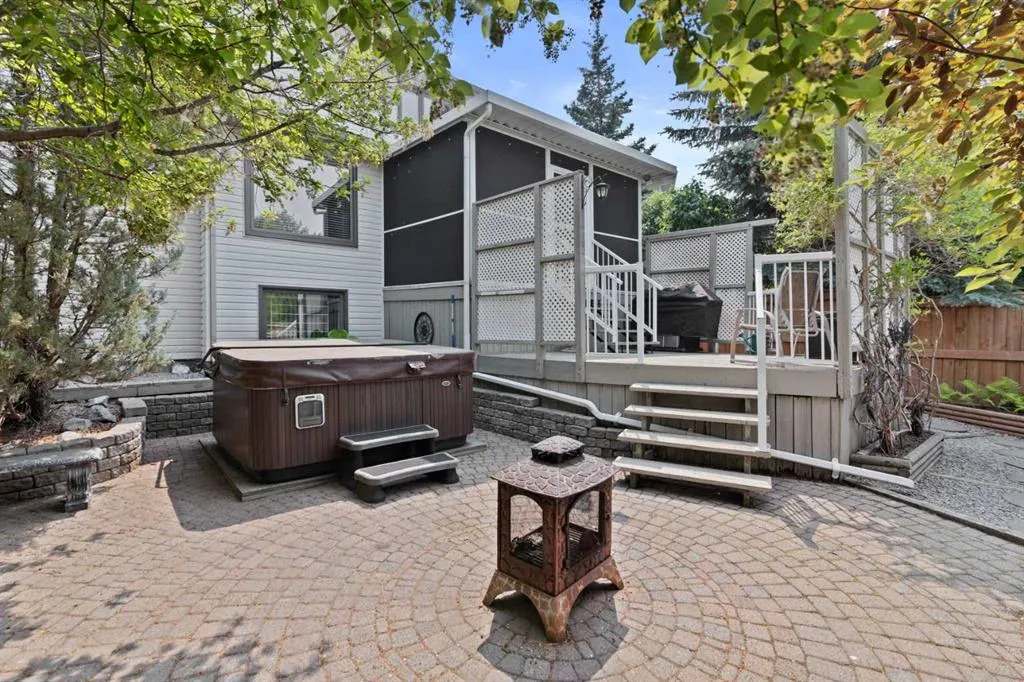 103 Diamond Court SE