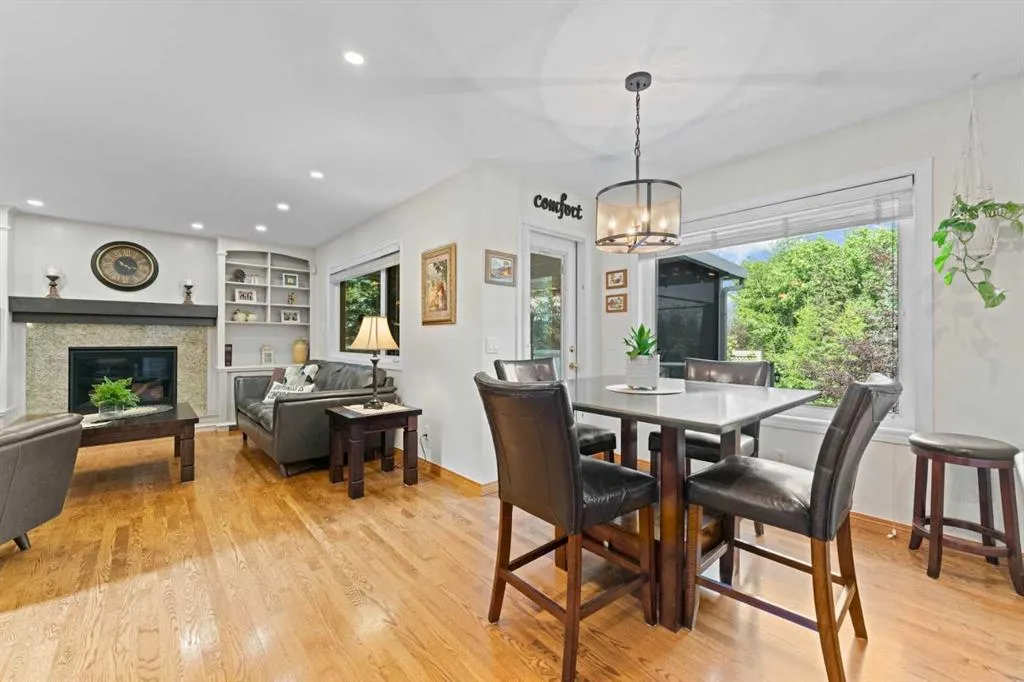 103 Diamond Court SE